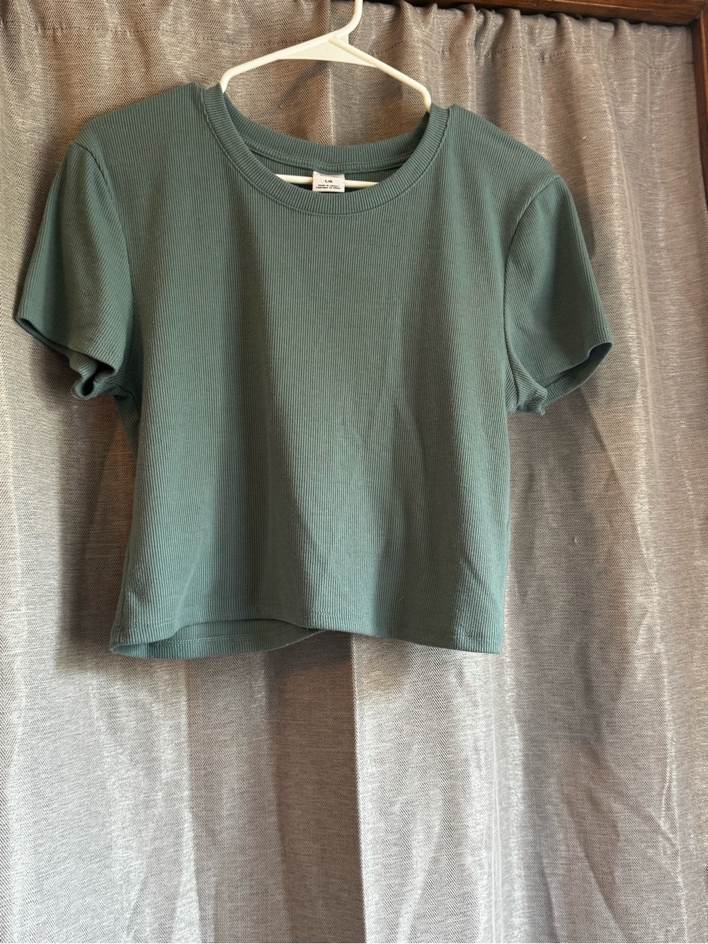 Women's Short Sleeve Crop Top Brand: Love Life Size: Large